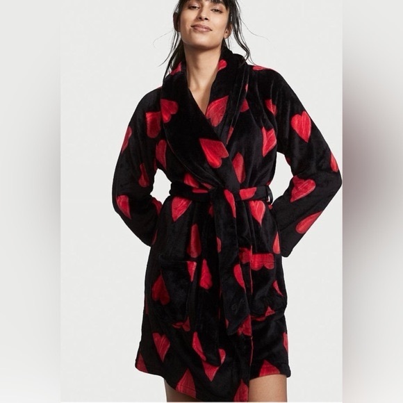 Victoria's Secret Other - Victoria’s Secret Heart Plush Robe